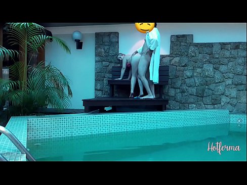 ❤️ Šef povabi služkinjo na bazen, vendar se ni mogel upreti vročemu ❌ Fuck video na sl.nicepornphotos.ru ☑